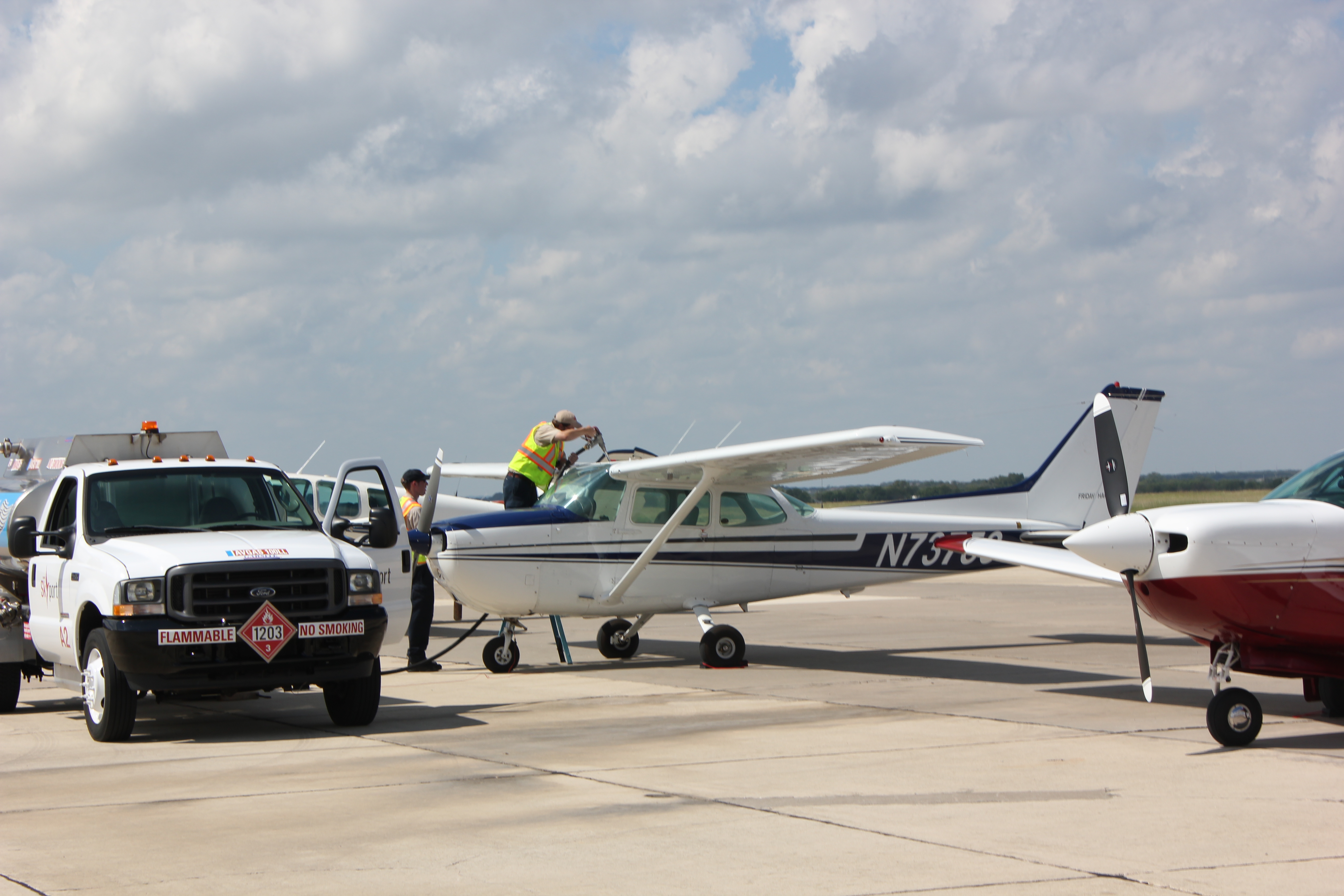 Industry Partnership Uses One-Dollar Avgas to Fuel Research